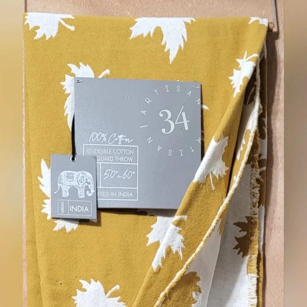 NWT Artisan 34 Jacquard Throw Cotton Reversible Woven Fall Marigold Leaves